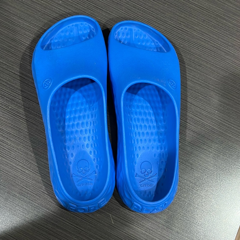 GFore blue slides